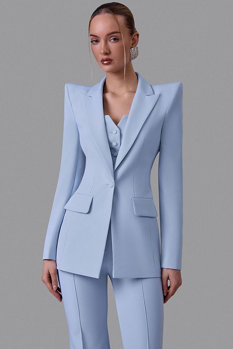 Приталенный жакет