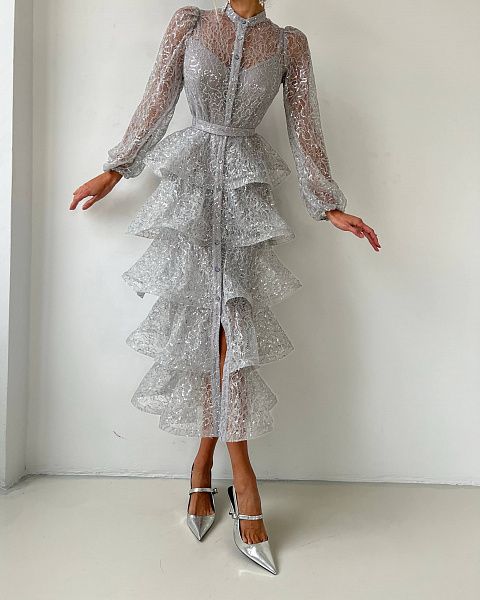 Платье с многоярусной юбкой