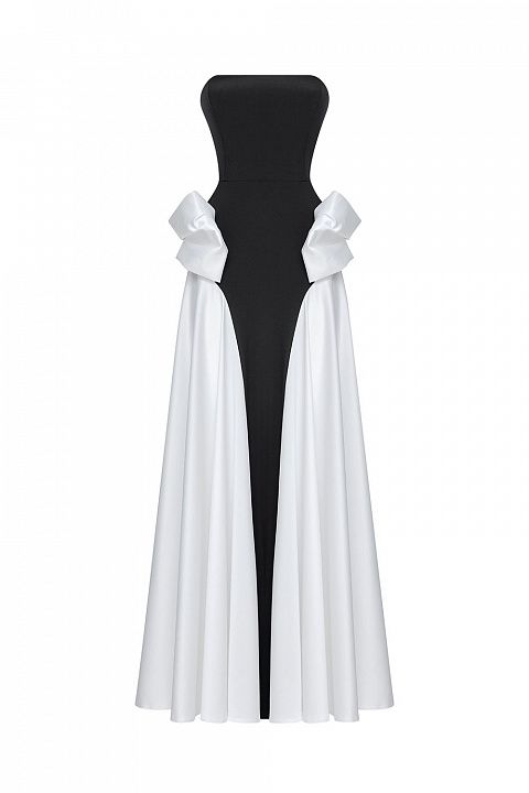 Платье с пышными бантами по бокам