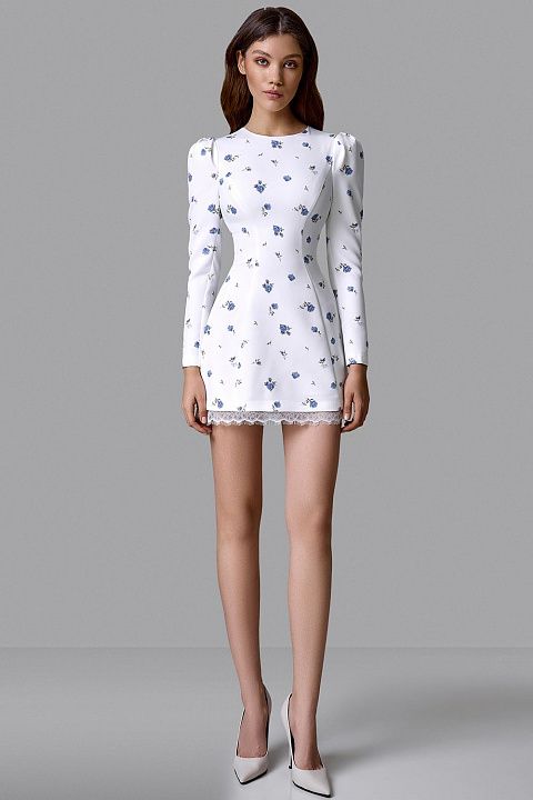 Платье с вырезом на спине