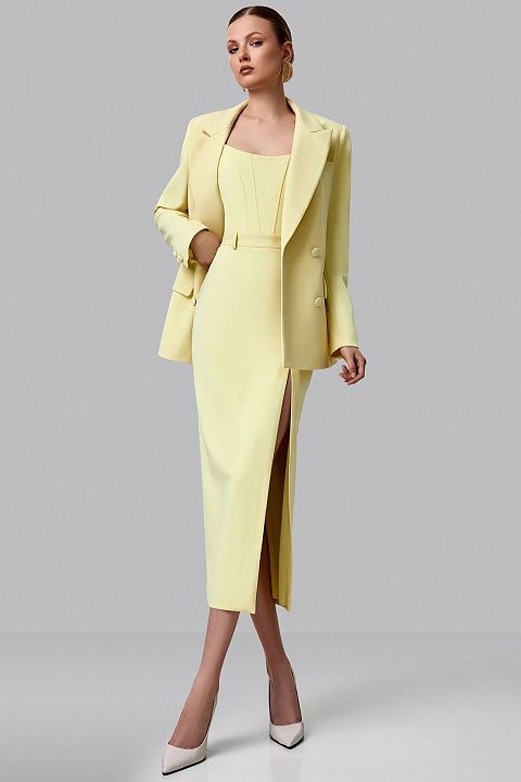 Юбка миди прямая с акцентным разрезом