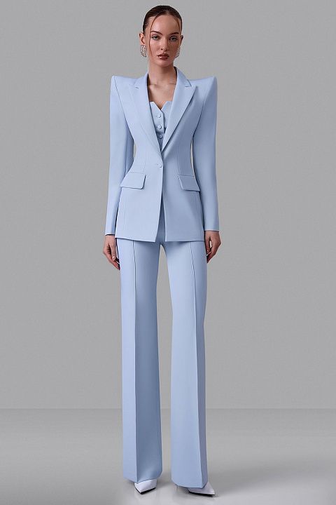 Приталенный жакет