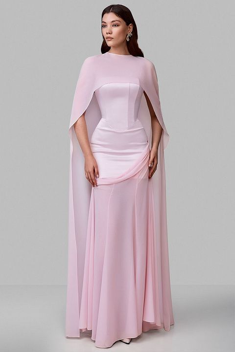 Платье на тонких бретелях