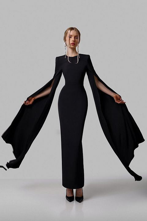 Платье с декоративными рукавами