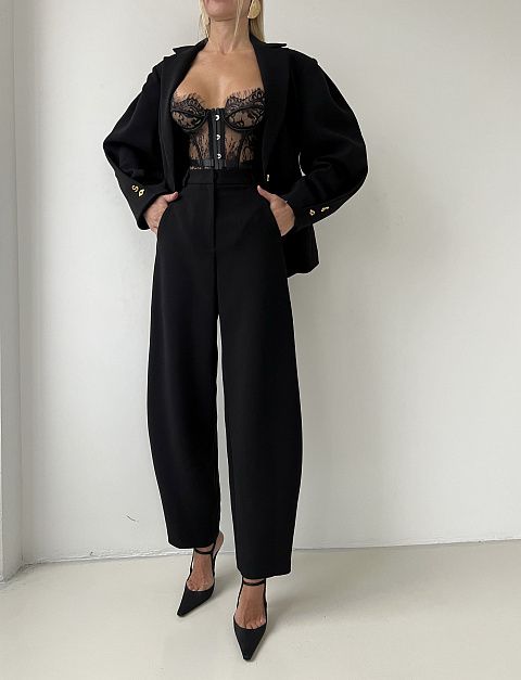 Брюки-бананы классические