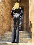 Брюки клёш с облегающей посадкой
