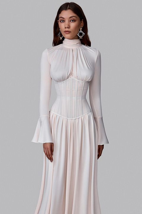 Платье миди с драпировкой и высоким воротом