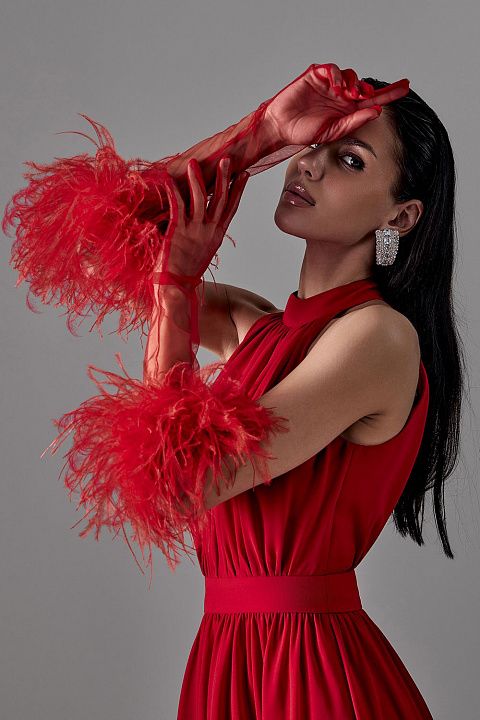 Перчатки-вуаль с перьями