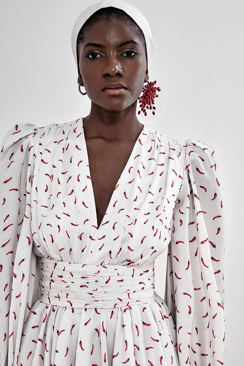 Платье мини с пышными рукавами