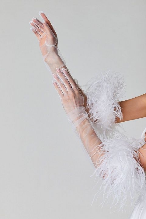 Gloves with feathers