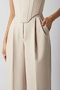 Wide trousers with arrows