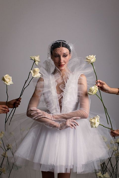 Платье из фатина