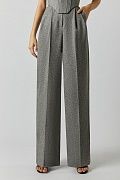 Wide trousers with arrows