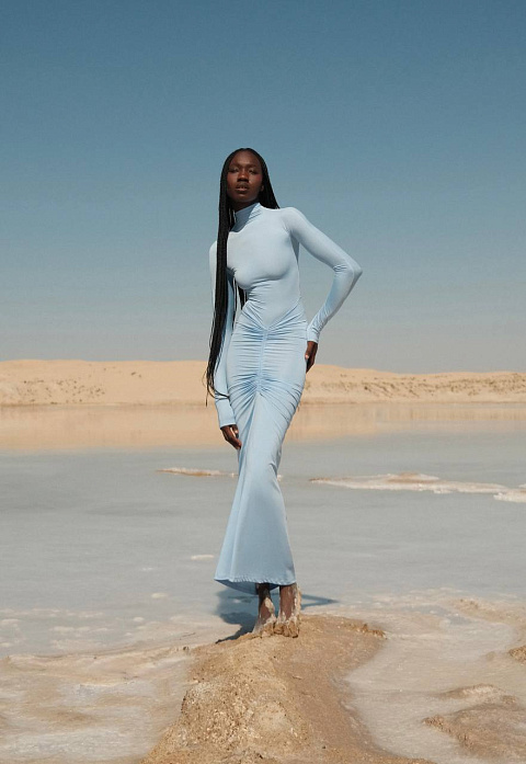 Платье макси с драпировкой и встроенным боди